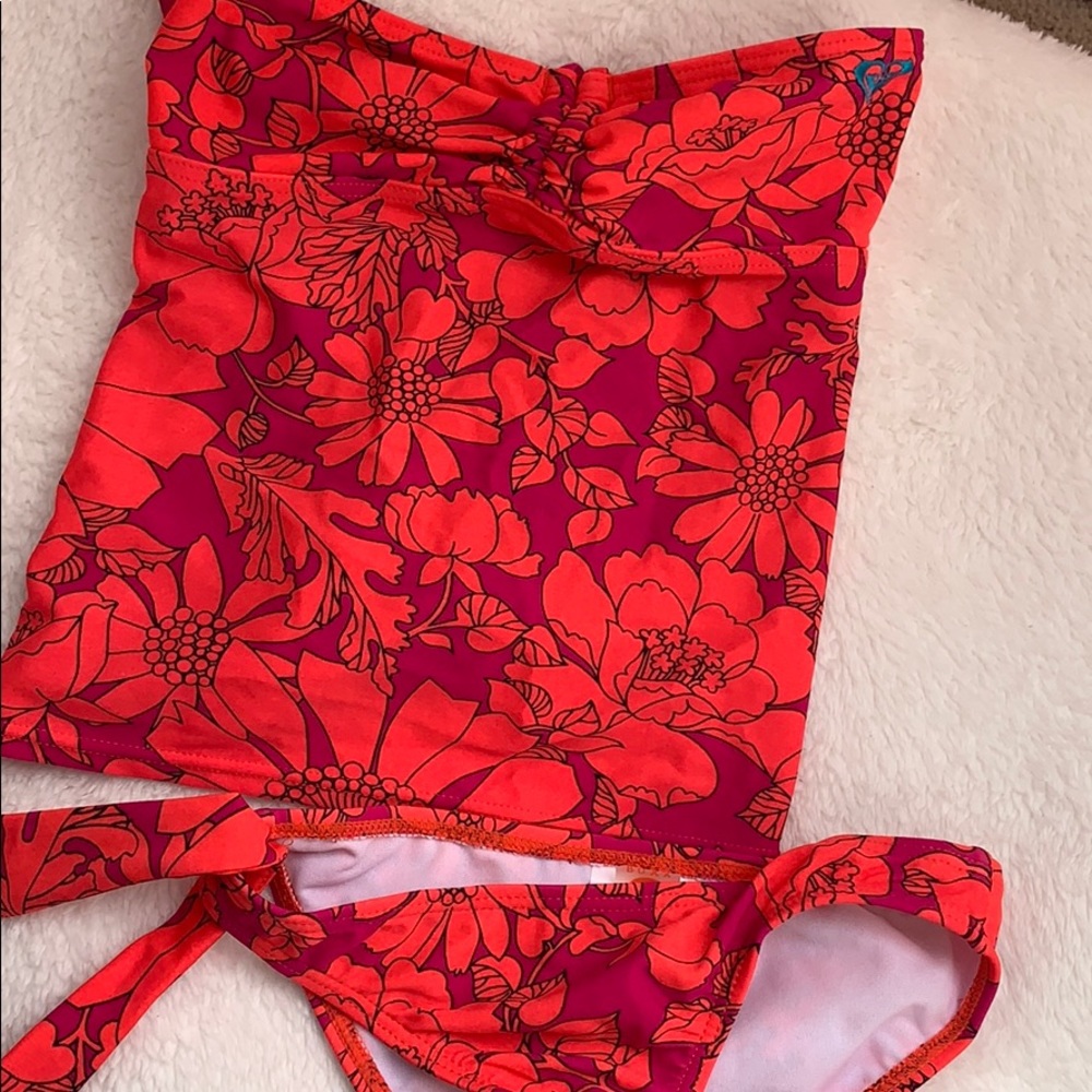 girls size 7 roxy swimsuit